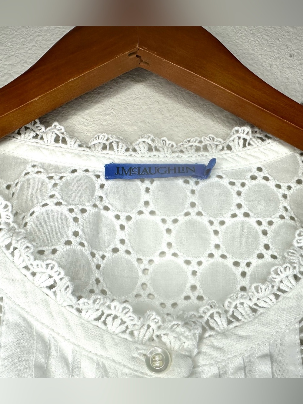 J.McLaughlin White Eyelet Lace Cotton Blouse L Pintuck Button Front Boho Cottage - Picture 7 of 11